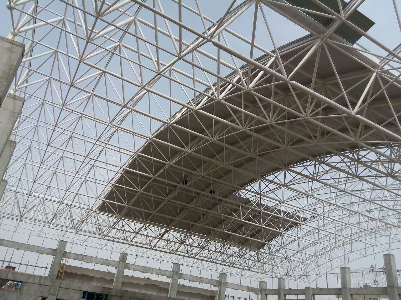 临汾螺栓球网架的设计制作与安装